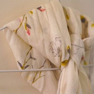 Cream Ascot with Floral Double Stripe Pattern